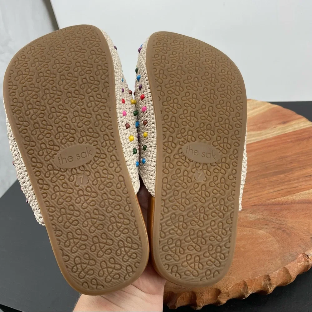 The Sak Bolinas beige crochet beaded clog mules size 7 - Picture 5 of 7